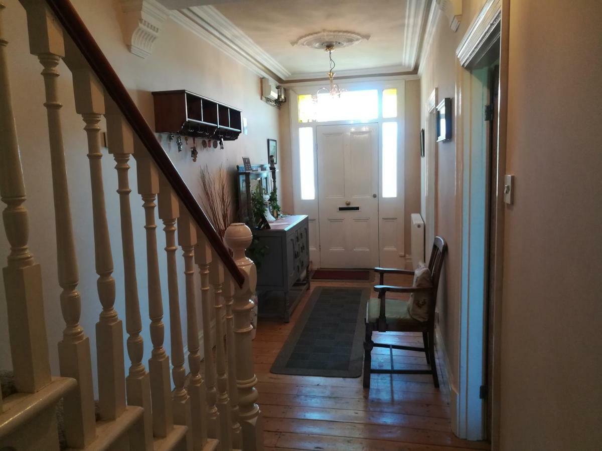 Y Garreg Wen Bed and Breakfast Llanybyther Buitenkant foto