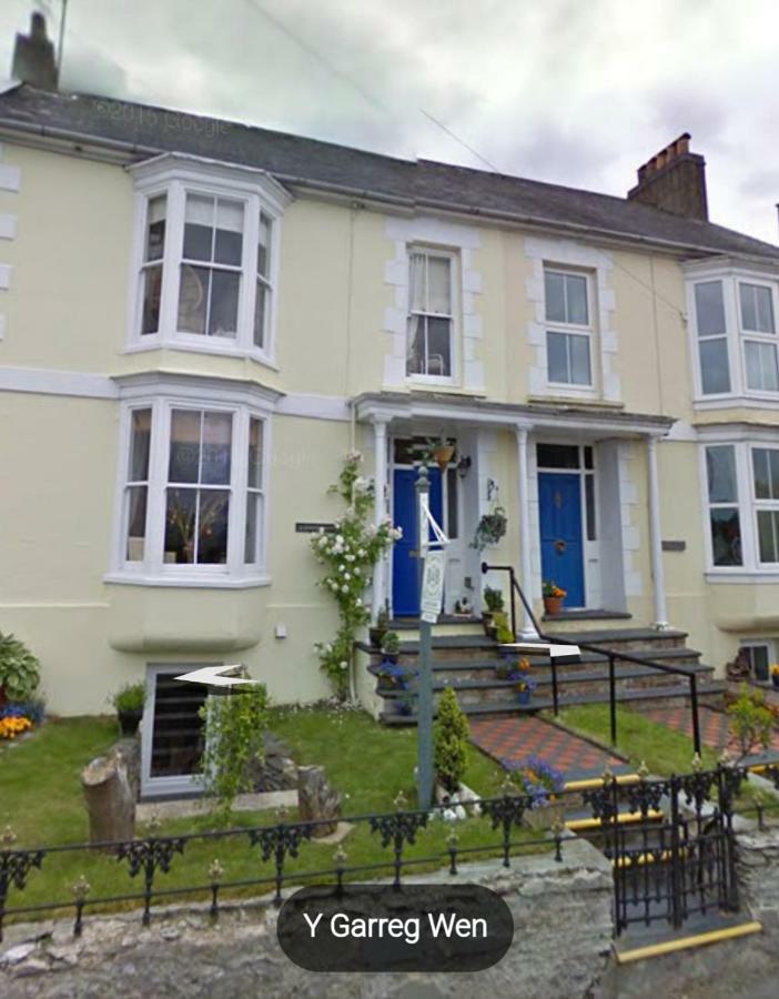 Y Garreg Wen Bed and Breakfast Llanybyther Buitenkant foto