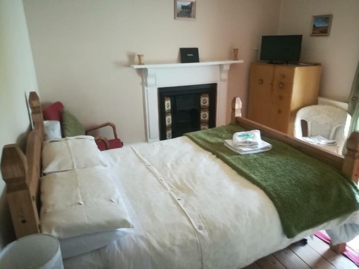 Y Garreg Wen Bed and Breakfast Llanybyther Buitenkant foto