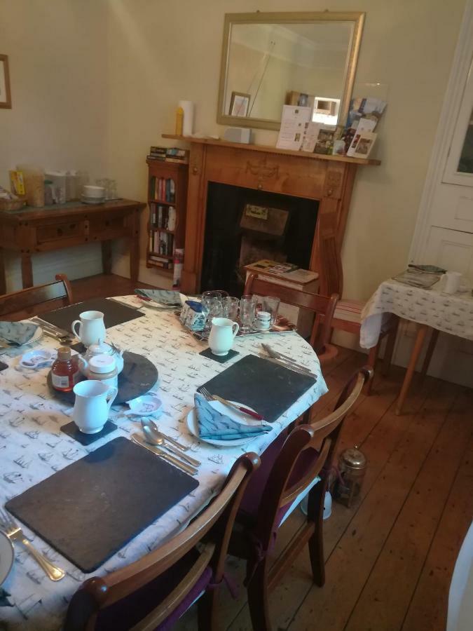 Y Garreg Wen Bed and Breakfast Llanybyther Buitenkant foto