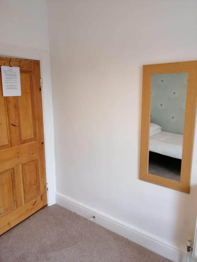Y Garreg Wen Bed and Breakfast Llanybyther Buitenkant foto
